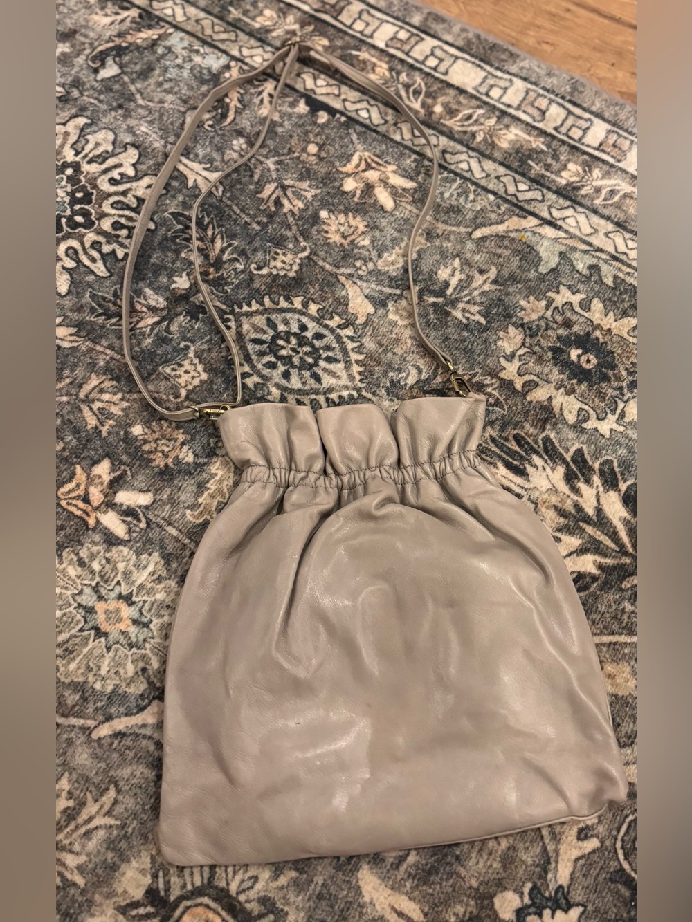 HOBO Leather Gray Taupe Ruched Shoulder Bag Pouch